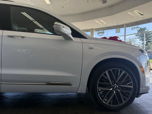 Used 2023 Cadillac XT6 Sport AWD/4WD image 4
