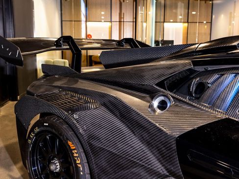 Used 2023 Lamborghini Huracan EVO image 15