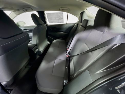 Used 2025 Toyota Corolla LE image 28