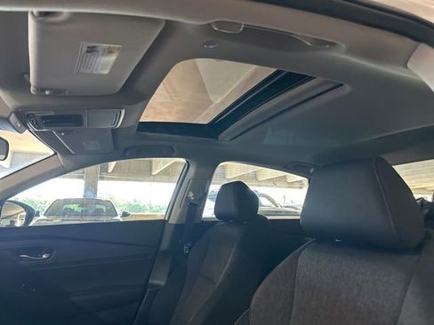 Used 2025 Honda Accord SE image 12