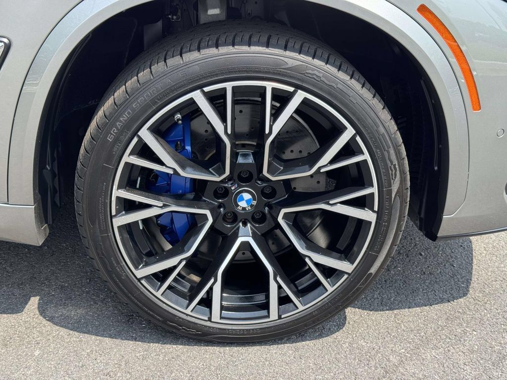 Used 2020 BMW X5 M w/ Executive Package AWD/4WD image 27