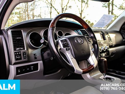 Used 2016 Toyota Sequoia Platinum image 30