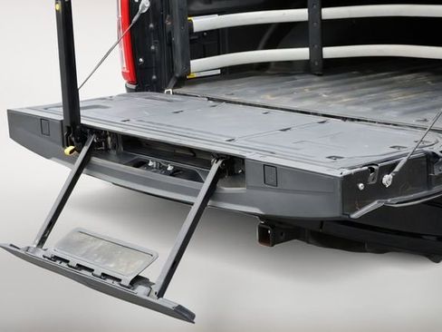 Used 2021 Ford F150 Limited image 16