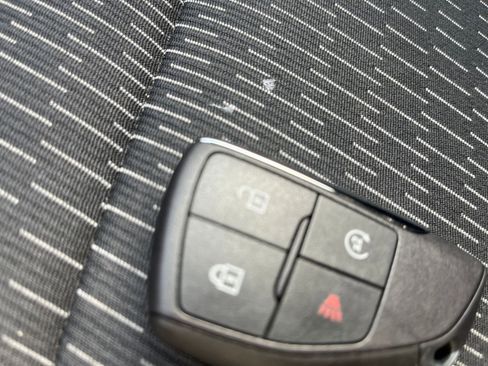 Used 2025 Chevrolet Equinox LT image 25