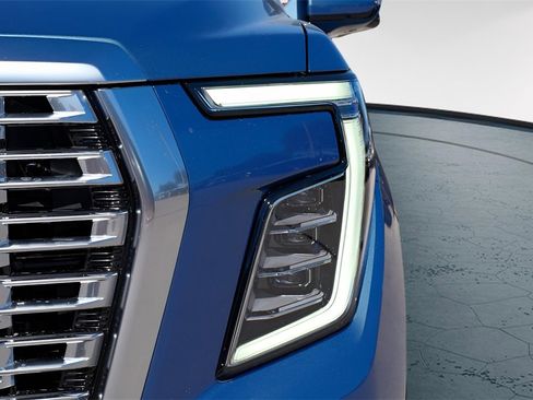 New 2026 GMC Yukon XL Denali w/ Denali Reserve Package image 3