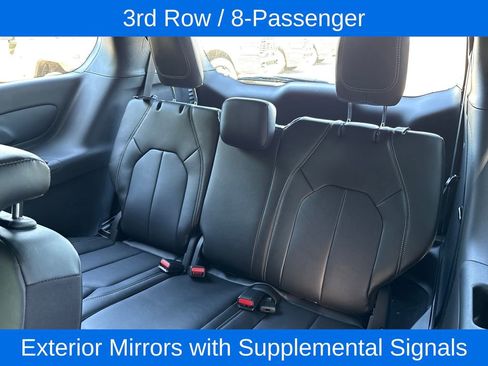 New 2027 Chrysler Pacifica Select FWD image 25