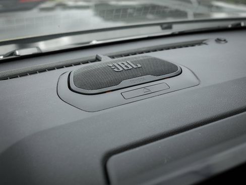 Used 2024 Toyota Tacoma TRD Off-Road image 27