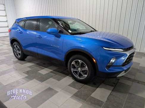 Used 2025 Chevrolet Blazer LT FWD image 5