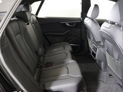 Used 2024 Audi Q8 Premium Plus image 37