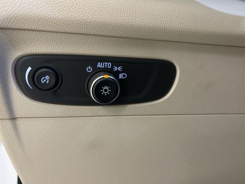Used 2023 Buick Envision Preferred FWD image 24