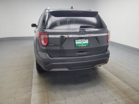 Used 2019 Ford Explorer XLT FWD image 6
