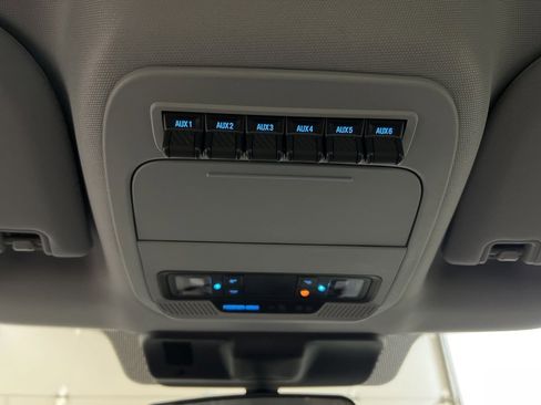 New 2025 Ford F550 4x4 Regular Cab Super Duty image 22