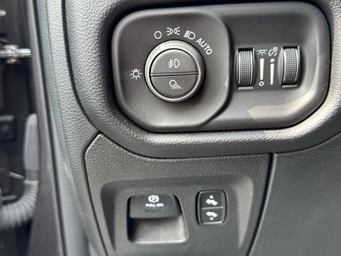 Used 2022 RAM 1500 Laramie w/ Sport Appearance Package AWD/4WD image 35