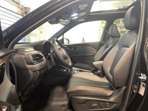 Used 2025 Subaru Forester Sport image 10