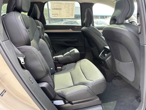 New 2025 Volvo EX90 Ultra image 12