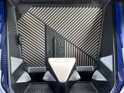 Used 2025 BMW X3 xDrive30i w/ Premium Package image 6