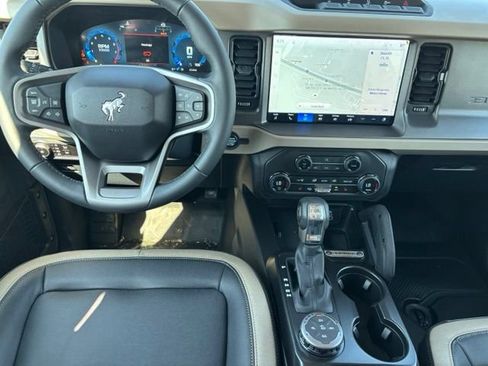 New 2026 Ford Bronco Big Bend w/ Black Diamond Package AWD/4WD image 18