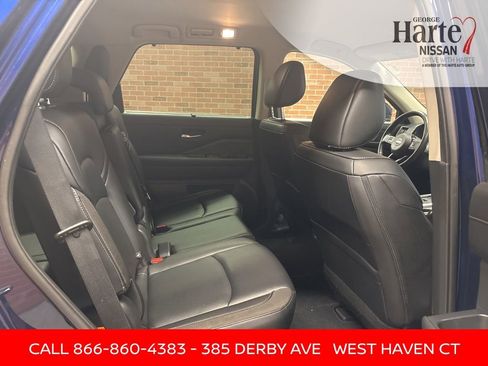 Certified 2023 Nissan Pathfinder SL image 30