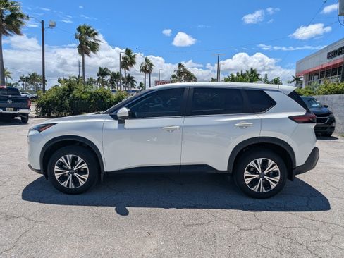 Used 2023 Nissan Rogue SV FWD image 7