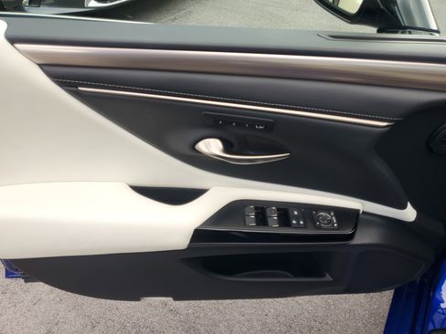 Used 2023 Lexus ES 350 F Sport image 21