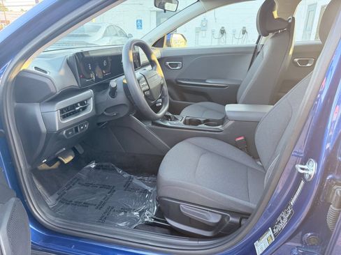 Used 2025 Kia K4 FWD image 25