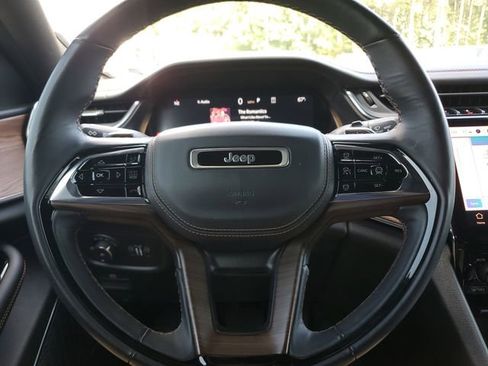 Certified 2023 Jeep Grand Cherokee L Summit w/ Luxury Tech Group V image 28