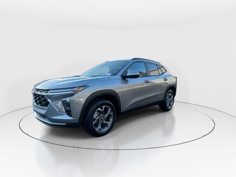 New 2026 Chevrolet Trax LT image 4