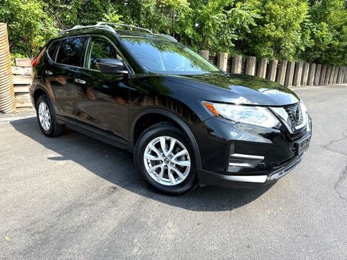 Used 2020 Nissan Rogue SV image 5