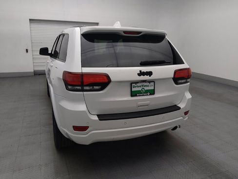 Used 2019 Jeep Grand Cherokee Altitude RWD image 6