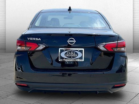 Used 2025 Nissan Versa SV FWD image 6