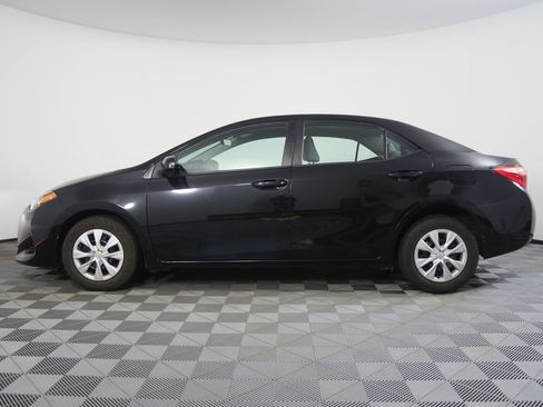 Used 2017 Toyota Corolla L FWD image 6