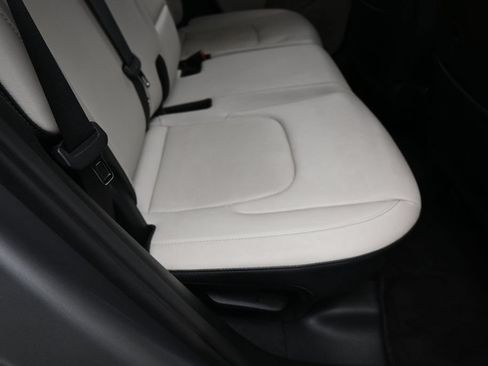 Used 2024 Kia Sportage EX FWD image 39