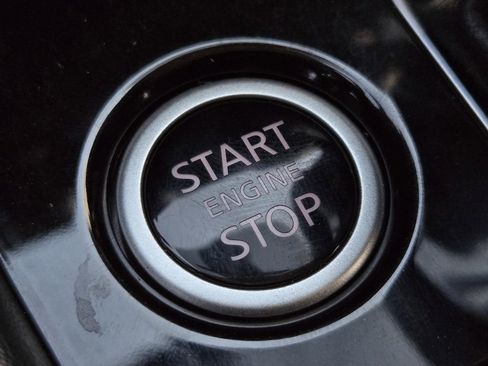 Used 2023 Nissan Kicks SV image 27