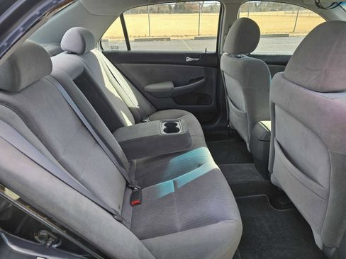 Used 2004 Honda Accord LX image 24