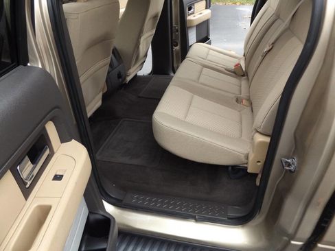 Used 2013 Ford F150 XLT w/ Mid Equipment Group image 16