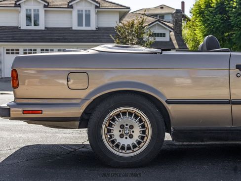 Used 1989 BMW 325i Convertible RWD image 10