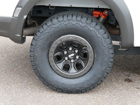 Used 2023 Ford F150 Raptor w/ Raptor Carbon Fiber Package image 9