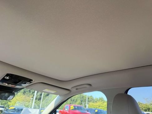 Certified 2023 Kia Sorento S w/ Panoramic Sunroof Package FWD image 6