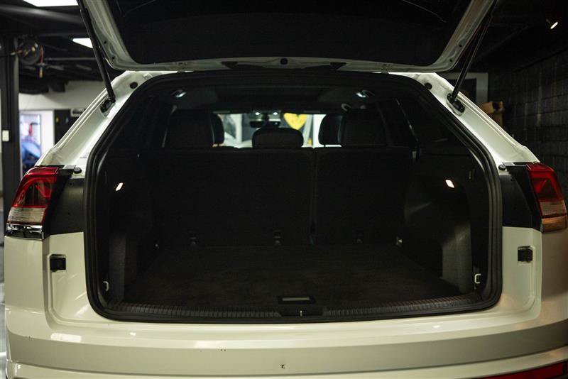 Used 2022 Volkswagen Atlas Cross Sport SE w/ Panoramic Sunroof Package AWD/4WD image 7