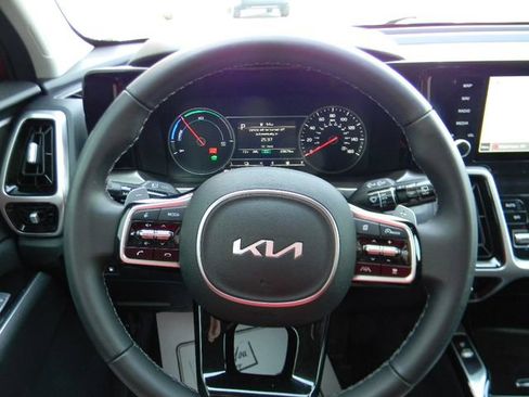 Used 2022 Kia Sorento SX AWD/4WD image 12