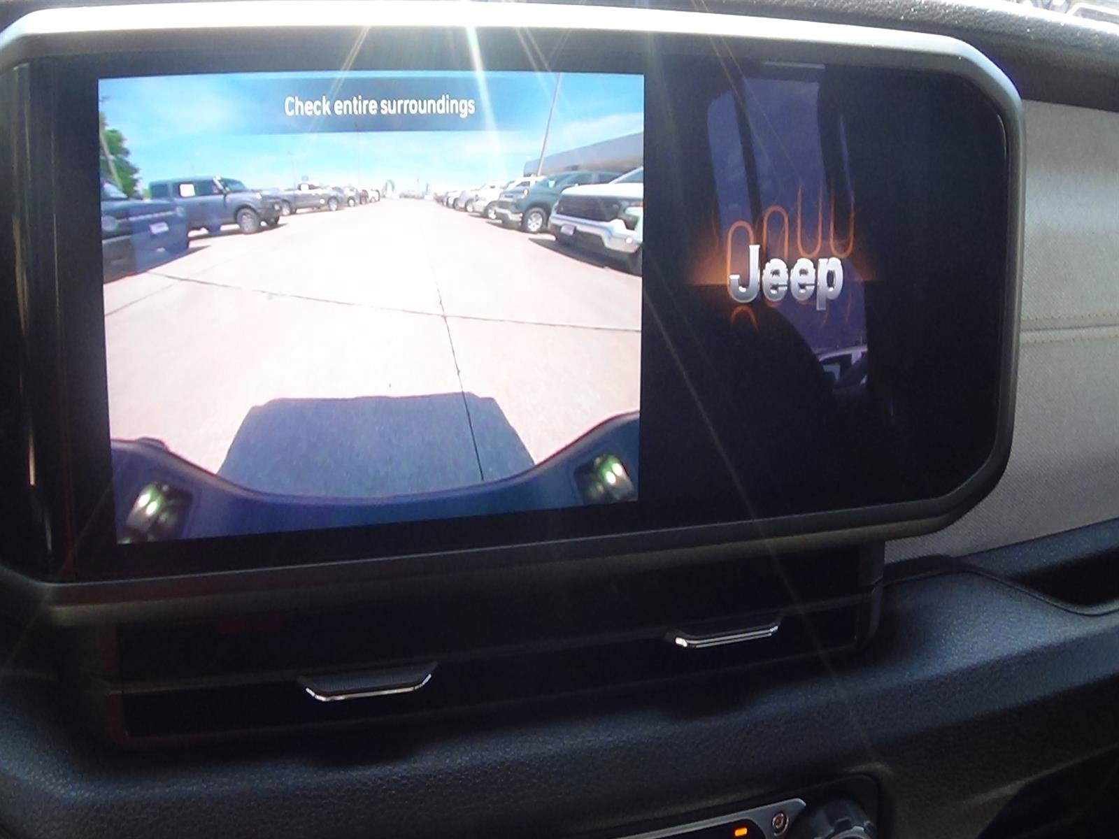 Used 2024 Jeep Gladiator Sport AWD/4WD image 27