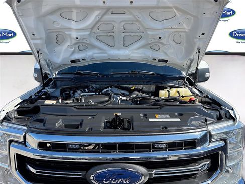 Used 2022 Ford F250 Lariat w/ Lariat Value Package image 32