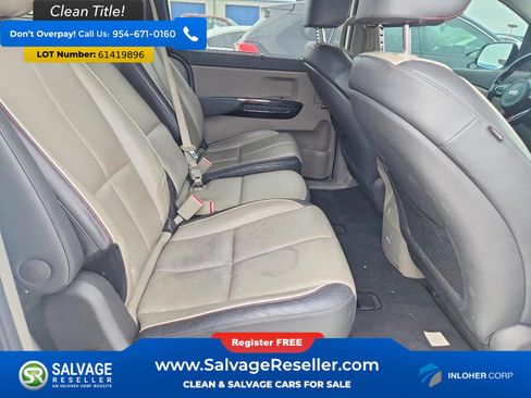Used 2018 Kia Sedona EX FWD image 15