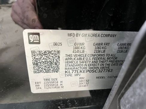 Used 2025 Chevrolet Trax ACTIV w/ Sunroof Package image 31