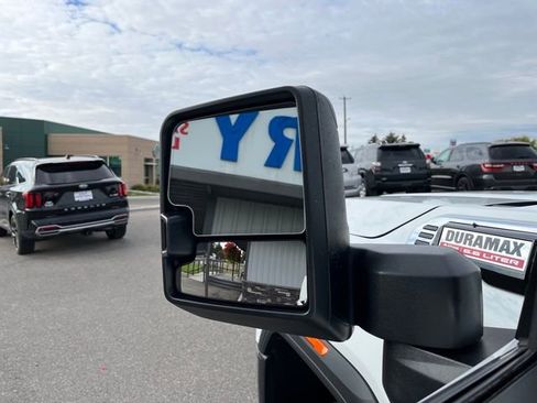 Used 2024 GMC Sierra 3500 SLE w/ SLE Convenience Package image 24