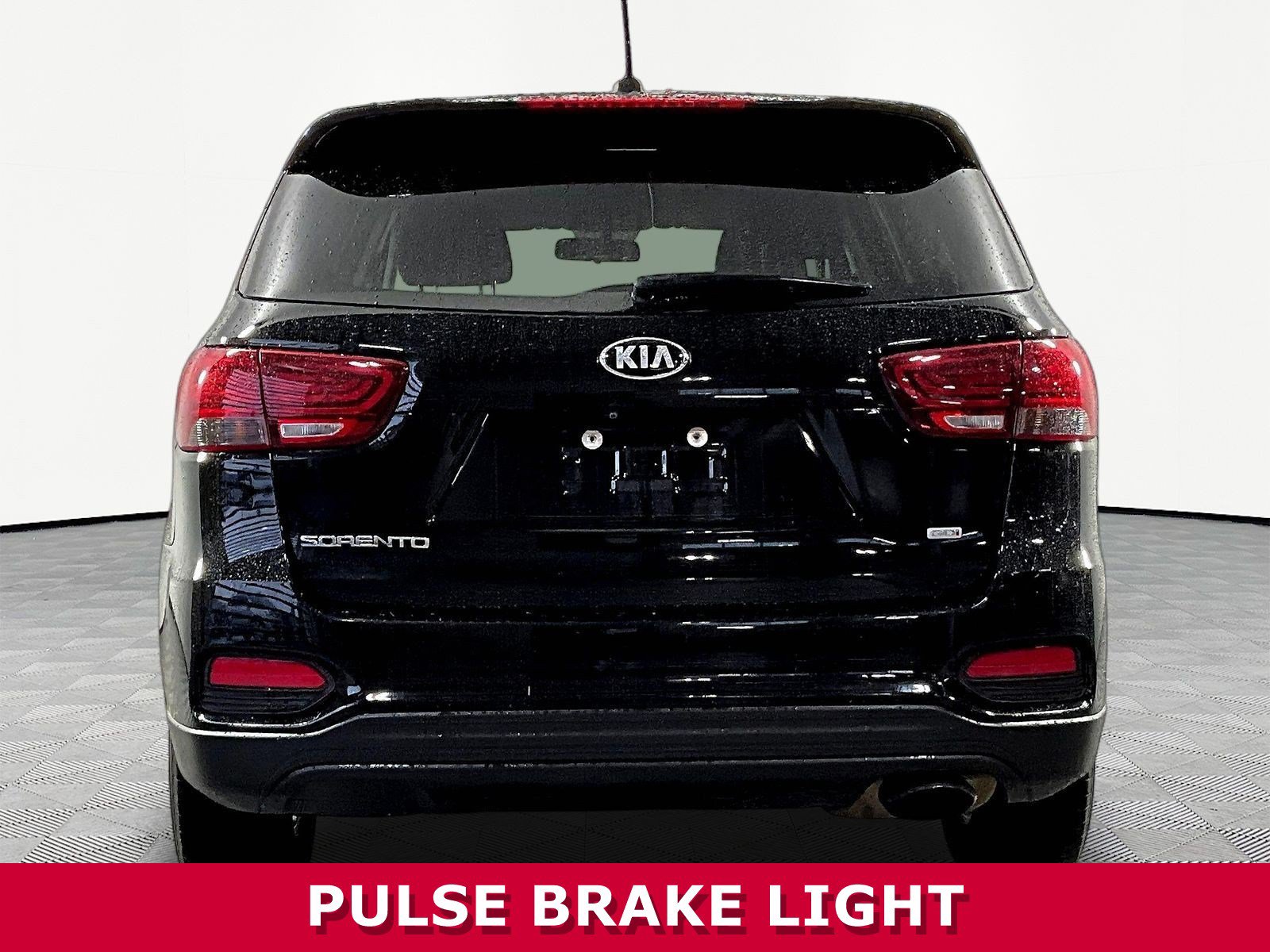 Used 2019 Kia Sorento FWD image 5