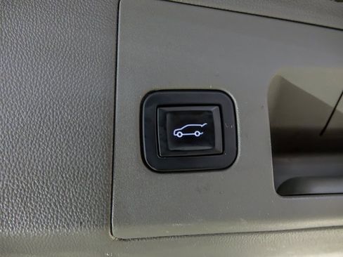 Used 2019 Cadillac XT5 Luxury image 25