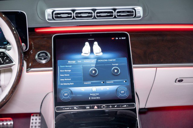 Certified 2026 Mercedes-Benz S 580 4MATIC Sedan image 16