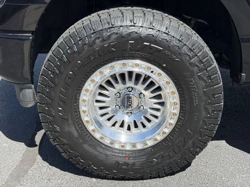 Used 2025 Ford F150 Lariat AWD/4WD image 11