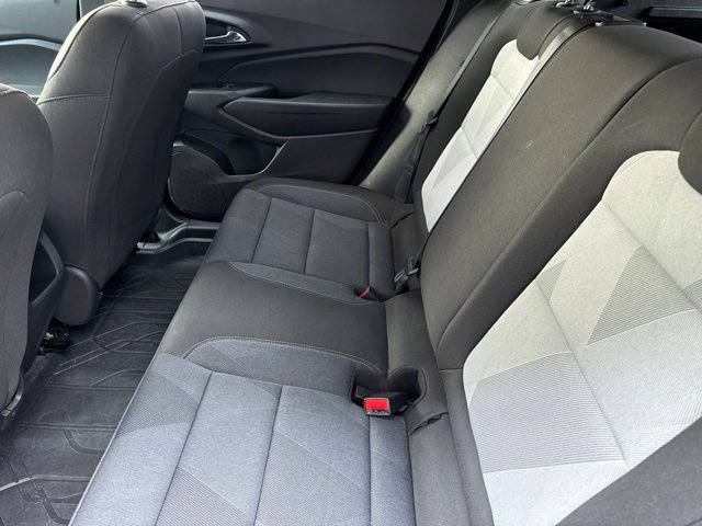 Used 2025 Chevrolet Trax LS w/ Driver Confidence Package FWD image 16